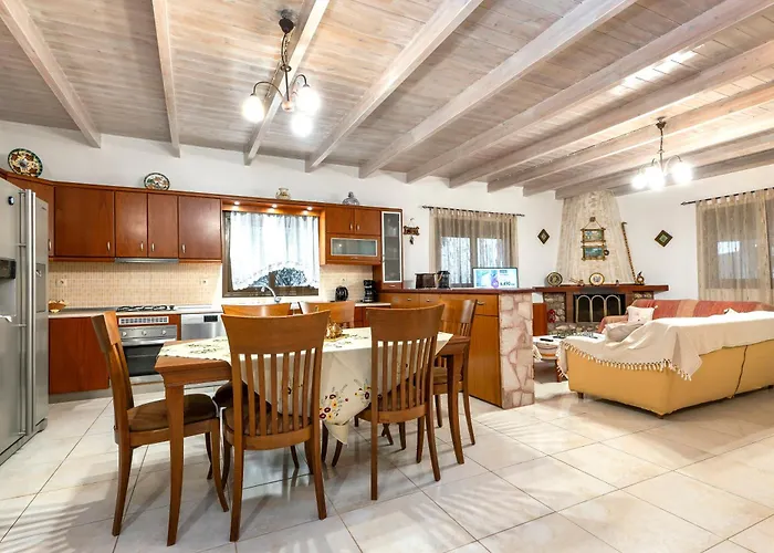 Rafaela Koskinou (Rhodes)